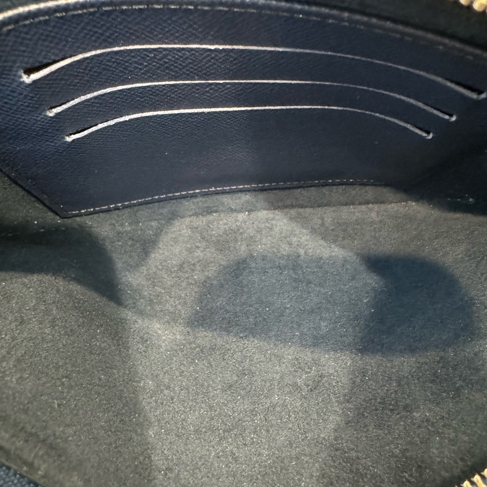 Louis Vuitton LV Escale Pochette Double Zip M69124 - Picture 13 of 15